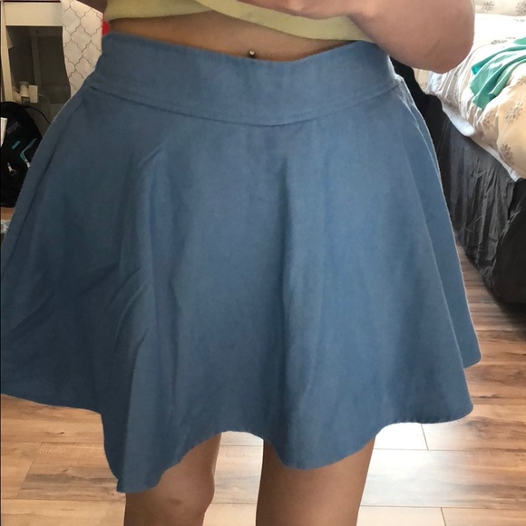 Skirt - Picture 2 of 4